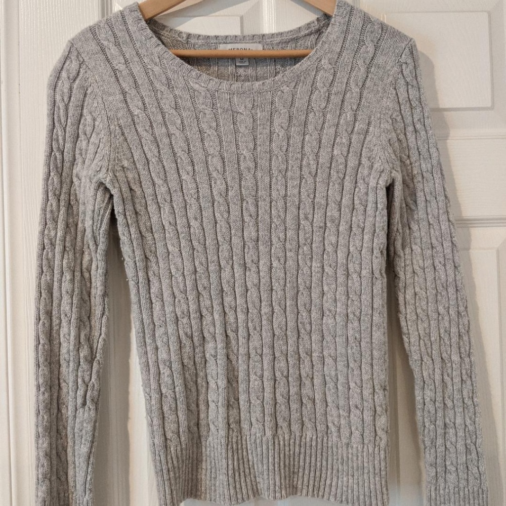 Nice Gray Pullover Sweater - Medium